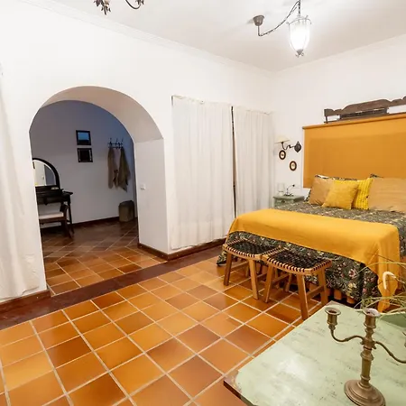 Alfalfa Villa