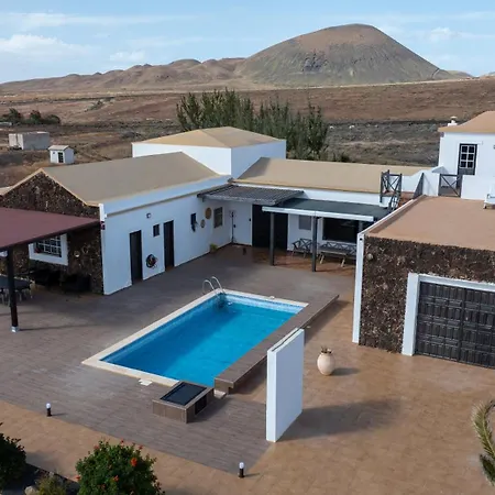 Villa Alfalfa *